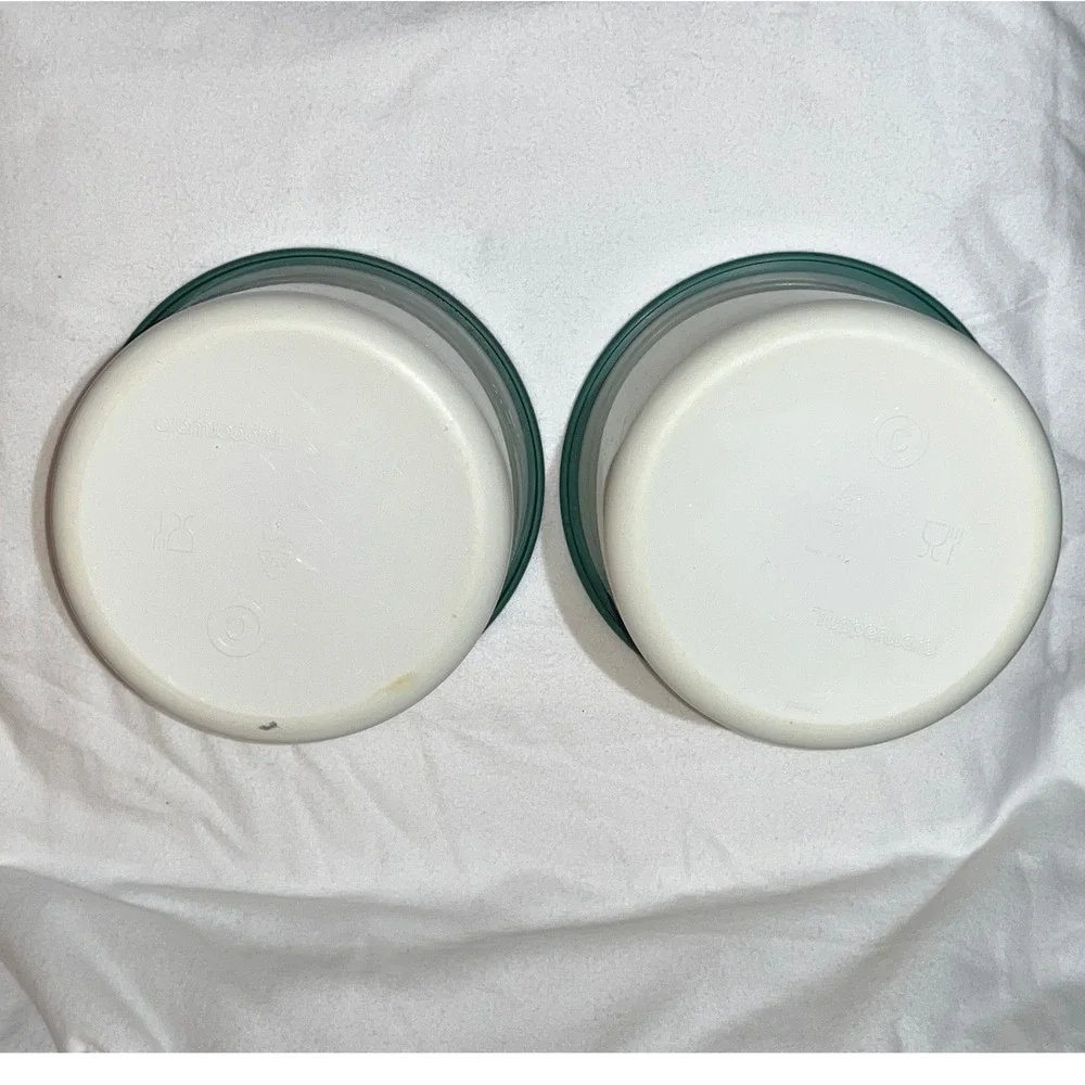 Vintage Tupperware Canister Set Cream Hunter Green Round 2 Bases 2 Lids Scoop‎